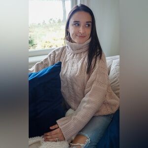 Pink turtle neck sweater - small